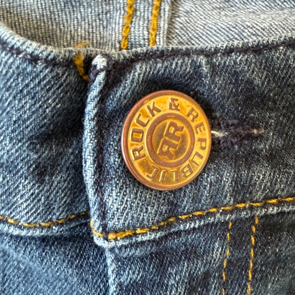 Fabulous Y2K Rock & Republic Low Rise Dark Wash Jeans - Picture 5 of 10